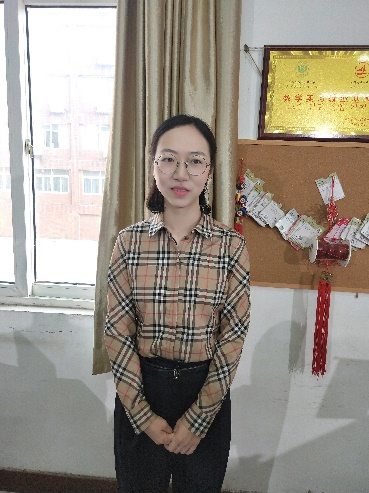 钟静婧.png